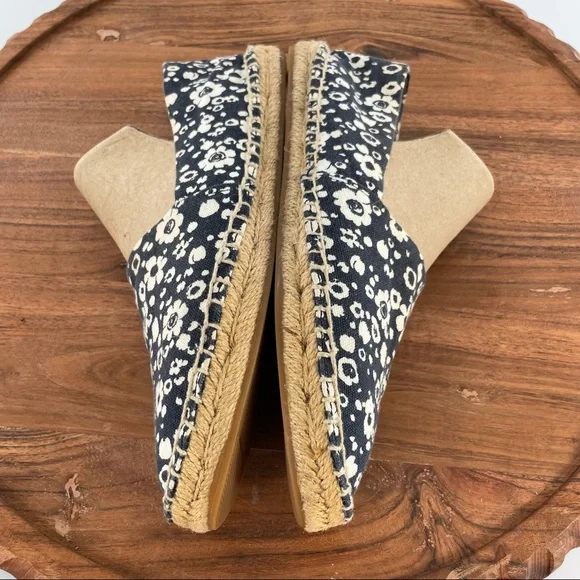 Tory Burch Risa Navy Blue Floral Print Espadrilles Shoes size 8 - Picture 10 of 14